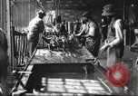 Standbild Verpackung Gewehre United States USA, 1918, aus Sekunde 57 historischem Filmmaterial Videoclip 65675063741