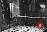 Standbild Gewehr Fertigung United States USA, 1918, aus Sekunde 5 historischem Filmmaterial Videoclip 65675063742