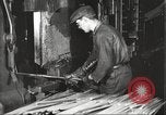 Standbild Gewehr Fertigung United States USA, 1918, aus Sekunde 7 historischem Filmmaterial Videoclip 65675063742