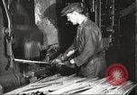 Standbild Gewehr Fertigung United States USA, 1918, aus Sekunde 15 historischem Filmmaterial Videoclip 65675063742