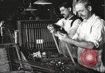 Standbild Gewehr Fertigung United States USA, 1918, aus Sekunde 46 historischem Filmmaterial Videoclip 65675063742