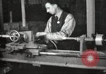 Immagine di Fabbricazione di Browning fucili automatici negli USA New Haven Connecticut. United States USA, 1918, secondo 6 filmato di repertorio 65675063743
