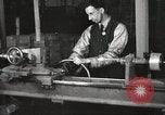 Immagine di Fabbricazione di Browning fucili automatici negli USA New Haven Connecticut. United States USA, 1918, secondo 9 filmato di repertorio 65675063743