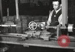 Immagine di Fabbricazione di Browning fucili automatici negli USA New Haven Connecticut. United States USA, 1918, secondo 22 filmato di repertorio 65675063743