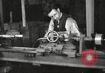 Immagine di Fabbricazione di Browning fucili automatici negli USA New Haven Connecticut. United States USA, 1918, secondo 24 filmato di repertorio 65675063743