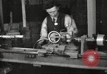 Immagine di Fabbricazione di Browning fucili automatici negli USA New Haven Connecticut. United States USA, 1918, secondo 25 filmato di repertorio 65675063743