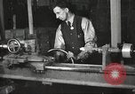 Immagine di Fabbricazione di Browning fucili automatici negli USA New Haven Connecticut. United States USA, 1918, secondo 28 filmato di repertorio 65675063743