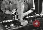 Immagine di Fabbricazione di Browning fucili automatici negli USA New Haven Connecticut. United States USA, 1918, secondo 38 filmato di repertorio 65675063743