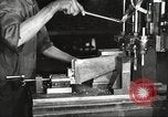 Immagine di Fabbricazione di Browning fucili automatici negli USA New Haven Connecticut. United States USA, 1918, secondo 40 filmato di repertorio 65675063743