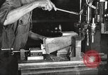 Immagine di Fabbricazione di Browning fucili automatici negli USA New Haven Connecticut. United States USA, 1918, secondo 43 filmato di repertorio 65675063743