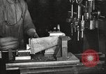 Immagine di Fabbricazione di Browning fucili automatici negli USA New Haven Connecticut. United States USA, 1918, secondo 54 filmato di repertorio 65675063743