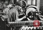 Immagine di Fabbricazione di Browning fucili automatici negli Stati Uniti New Haven Connecticut. United States USA, 1918, secondo 14 filmato di repertorio 65675063744