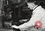 Immagine di Fabbricazione di Browning fucili automatici negli Stati Uniti New Haven Connecticut. United States USA, 1918, secondo 26 filmato di repertorio 65675063744