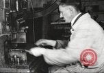 Immagine di Fabbricazione di Browning fucili automatici negli Stati Uniti New Haven Connecticut. United States USA, 1918, secondo 29 filmato di repertorio 65675063744