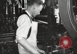 Immagine di Fabbricazione di Browning fucili automatici negli Stati Uniti New Haven Connecticut. United States USA, 1918, secondo 46 filmato di repertorio 65675063744