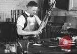 Immagine di Winchester ripetendo le armi Company New Haven Connecticut USA, 1918, secondo 1 filmato di repertorio 65675063745