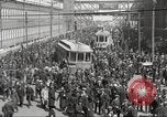 Immagine di Carrelli al di fuori di fabbrica United States USA, 1918, secondo 15 filmato di repertorio 65675063746