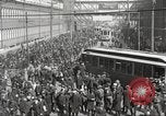 Immagine di Carrelli al di fuori di fabbrica United States USA, 1918, secondo 21 filmato di repertorio 65675063746