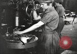Immagine di Fabbricazione a pistola United States USA, 1918, secondo 8 filmato di repertorio 65675063747