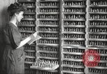 Immagine di Fabbricazione a pistola United States USA, 1918, secondo 19 filmato di repertorio 65675063747