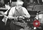 Immagine di Fabbricazione a pistola United States USA, 1918, secondo 31 filmato di repertorio 65675063747
