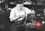 Immagine di Fabbricazione a pistola United States USA, 1918, secondo 50 filmato di repertorio 65675063747