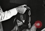 Image Éléments dans voiture de Clyde Barrow et Bonnie Parker Arcadia Louisiana USA, 1934, de la seconde 30 séquences d'archives historiques vidéo 65675063769