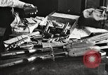 Image Éléments dans voiture de Clyde Barrow et Bonnie Parker Arcadia Louisiana USA, 1934, de la seconde 40 séquences d'archives historiques vidéo 65675063769