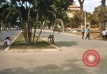 Standbild vietnamesische Volk Saigon Vietnam, 1969, aus Sekunde 25 historischem Filmmaterial Videoclip 65675063788