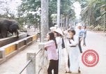 Standbild vietnamesische Volk Saigon Vietnam, 1969, aus Sekunde 60 historischem Filmmaterial Videoclip 65675063788