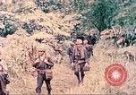 Image -NOUS 5e Marines envahissent les zones tenues japonais de la Papouasie-Nouvelle-Guinée Talasea Nouvelle-Bretagne Papouasie-Nouvelle-Guinée, 1944, de la seconde 60 séquences d'archives historiques vidéo 65675063811
