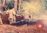 Image 5e Marines blessés traités dans la jungle Talasea Nouvelle-Bretagne Papouasie-Nouvelle-Guinée, 1944, de la seconde 35 séquences d'archives historiques vidéo 65675063812