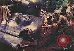 Image 5e Marines blessés traités dans la jungle Talasea Nouvelle-Bretagne Papouasie-Nouvelle-Guinée, 1944, de la seconde 43 séquences d'archives historiques vidéo 65675063812