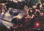 Image 5e Marines blessés traités dans la jungle Talasea Nouvelle-Bretagne Papouasie-Nouvelle-Guinée, 1944, de la seconde 44 séquences d'archives historiques vidéo 65675063812