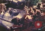 Image 5e Marines blessés traités dans la jungle Talasea Nouvelle-Bretagne Papouasie-Nouvelle-Guinée, 1944, de la seconde 45 séquences d'archives historiques vidéo 65675063812