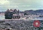 Image 6e bataillon de chars Okinawa îles Ryukyu, 1945, de la seconde 16 séquences d'archives historiques vidéo 65675063824