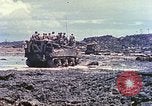 Image 6e bataillon de chars Okinawa îles Ryukyu, 1945, de la seconde 18 séquences d'archives historiques vidéo 65675063824
