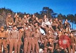 Image Prisonniers de guerre américains rapatriés posent pour les photos Allemagne, 1945, de la seconde 47 séquences d'archives historiques vidéo 65675063832