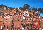 Image Prisonniers de guerre américains rapatriés posent pour les photos Allemagne, 1945, de la seconde 49 séquences d'archives historiques vidéo 65675063832