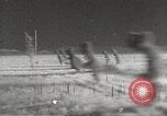Standbild Betrieb Cue Trümmer fliegen Nevada United States USA, 1955, aus Sekunde 30 historischem Filmmaterial Videoclip 65675063881