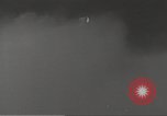 Immagine di Funzionamento casa Cue esplode Nevada United States USA, 1955, secondo 50 filmato di repertorio 65675063887