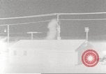 Immagine di Funzionamento casa Cue e manichino blast Nevada United States USA, 1955, secondo 23 filmato di repertorio 65675063888