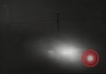 Immagine di Funzionamento casa Cue e manichino blast Nevada United States USA, 1955, secondo 32 filmato di repertorio 65675063888