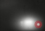 Immagine di Funzionamento casa Cue e manichino blast Nevada United States USA, 1955, secondo 42 filmato di repertorio 65675063888