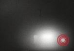 Immagine di Funzionamento casa Cue e manichino blast Nevada United States USA, 1955, secondo 43 filmato di repertorio 65675063888