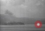 Immagine di Shell da pistole NEGLI STATI UNITI esplode Filippine, 1945, secondo 34 filmato di repertorio 65675063919