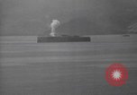 Standbild Explosion auf Fort Drum Zweiten Weltkrieg Philippinen, 1945, aus Sekunde 25 historischem Filmmaterial Videoclip 65675063920