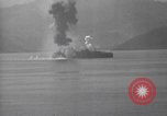 Standbild Explosion auf Fort Drum Zweiten Weltkrieg Philippinen, 1945, aus Sekunde 44 historischem Filmmaterial Videoclip 65675063920