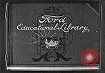 Standbild schwerfälligen im North Woods United States USA, 1922, aus Sekunde 4 historischem Filmmaterial Videoclip 65675063921