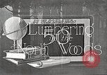 Standbild schwerfälligen im North Woods United States USA, 1922, aus Sekunde 27 historischem Filmmaterial Videoclip 65675063921